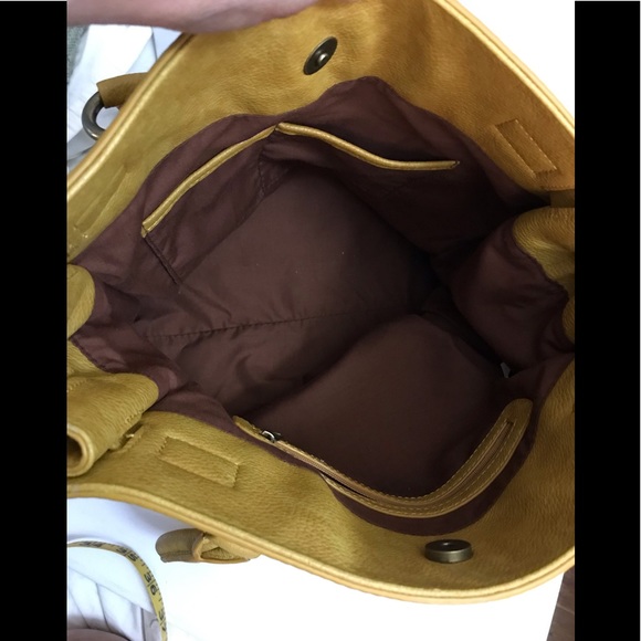 Beautiful Yellow Large Purse NWOT - Picture 7 of 14